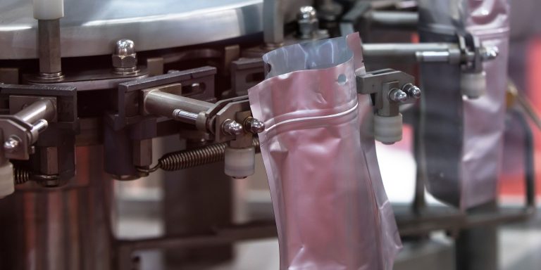 Food-packaging-process-mobile-768x384